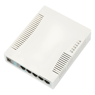 Switch SOHO / 5 Puertos Gigabit / 1 Puerto SFP / PoE Pasivo / SwOS