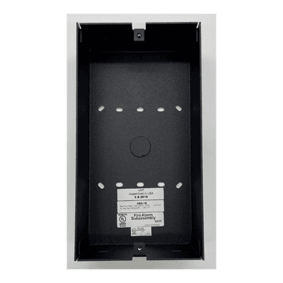 Caja de Montaje en Superficie / Para Módulo Anunciador / Entradas 1/2 Pulgada / 21.6 cm (8.5 in) Alto