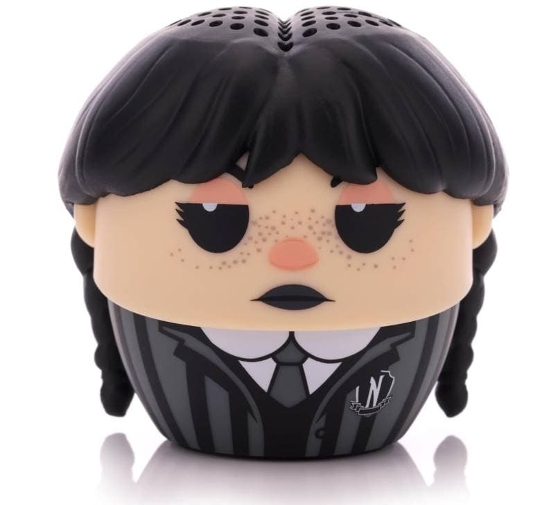 Bocina portatil mini Bitty Boomers Wednesday Addams. Bluetooth 5.0. Modelo BITTYWEDNESDAY/NEW -